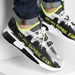 Offres 🥰 Baskets Dofino 42836 Blanc Jaune de Kaporal 😍