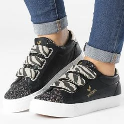 Coupon 👍 Baskets Femme Toundra 44592 Noir de Kaporal 💯