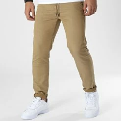Meilleure affaire 🧨 Pantalon Chino Irwix Beige Foncé de Kaporal ⭐